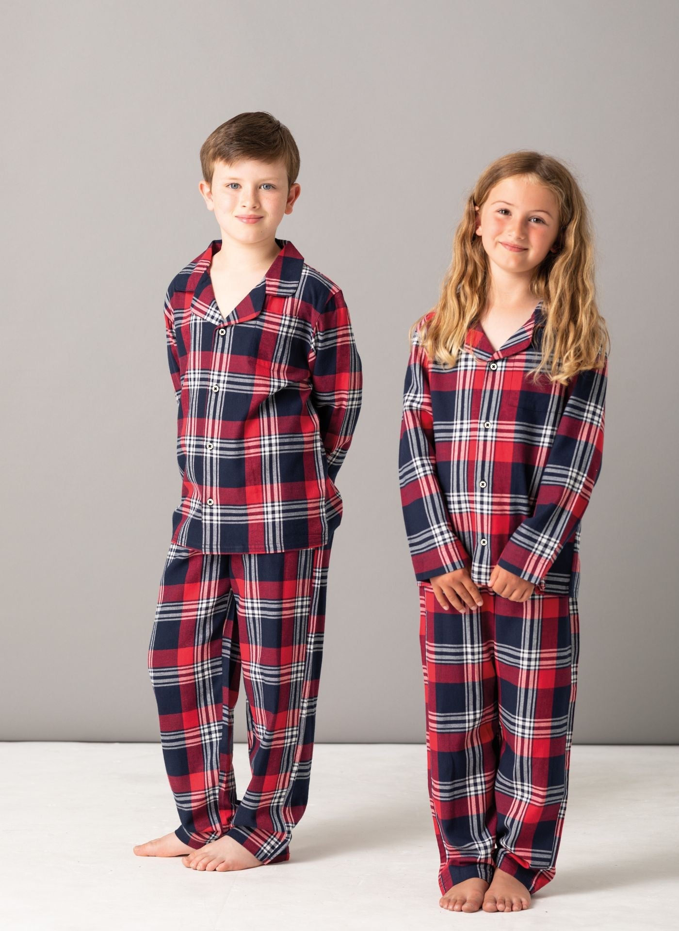 Siblings matching pjs